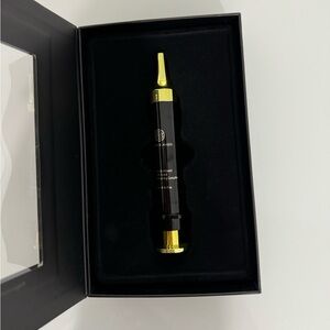 Forever Flawless Diamond Infused 24K Gold Instant Facelift Cream